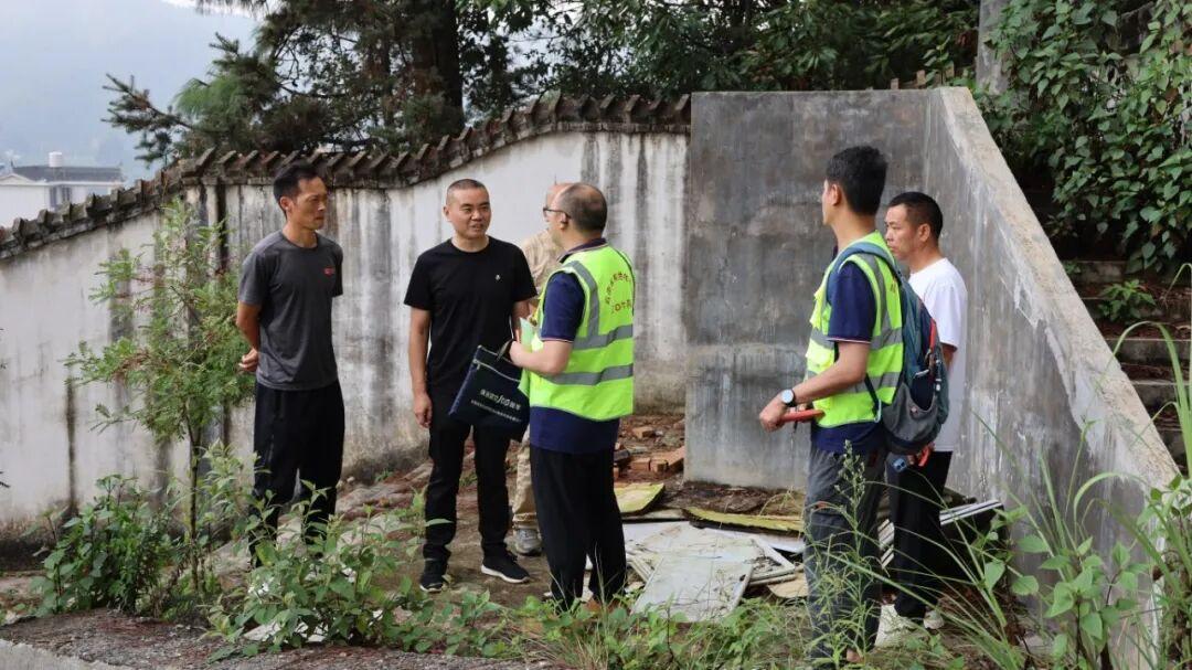 砚山县校园地质灾害排查现场