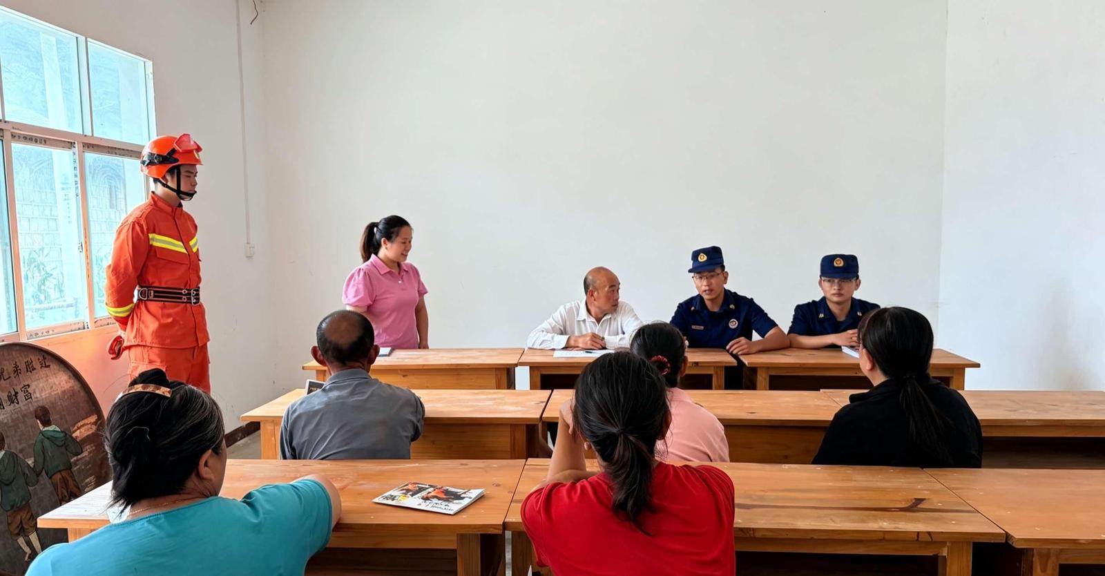 麻栗坡六河乡:壮家寨里多了“红罐子”