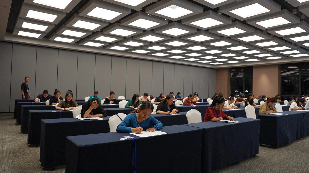 针尖炫技!全省缝纫高手齐聚马关拼技能