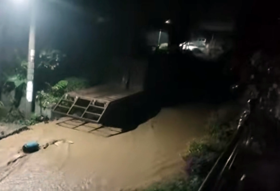 王恩娇:暴雨深夜的“巾帼守夜人”丨身边的“泥人组长”⑲