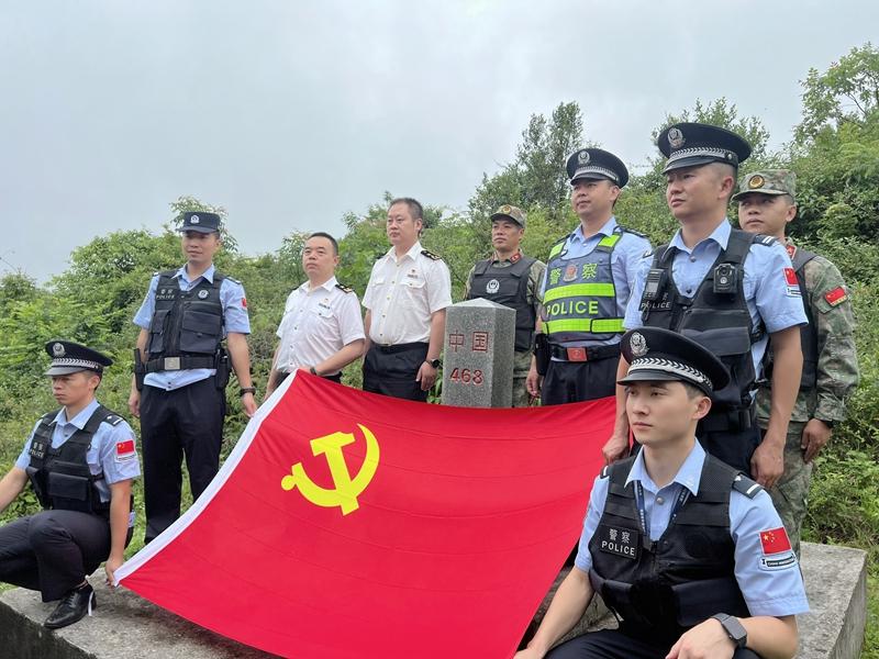 中国网:富宁创新“1+4+1”模式 筑牢强边固防坚实堡垒