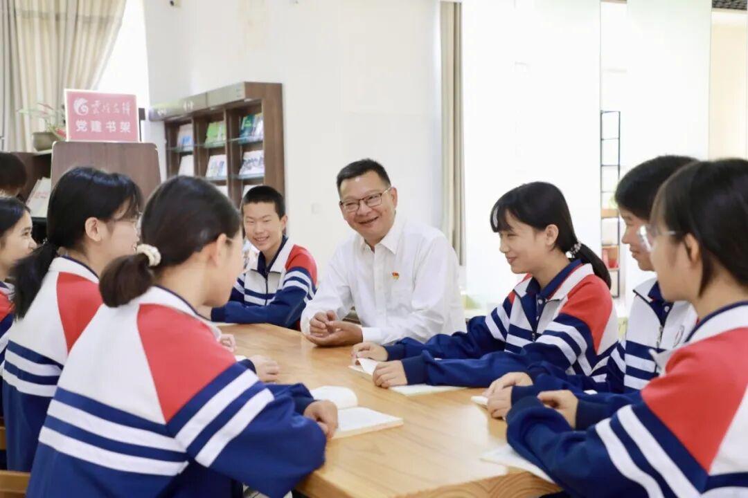 师者如光 微以致远|金成跃:首先我是一个老师,其次才是校长