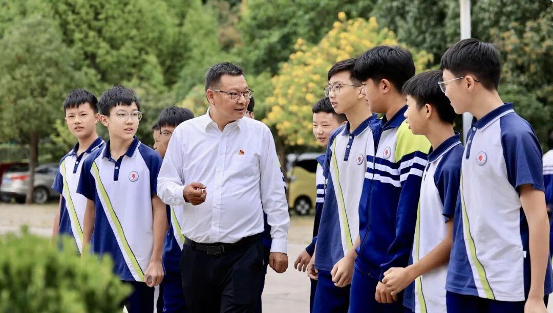 师者如光 微以致远|金成跃:首先我是一个老师,其次才是校长